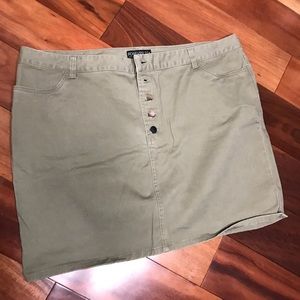 Forever 21 plus size skirt